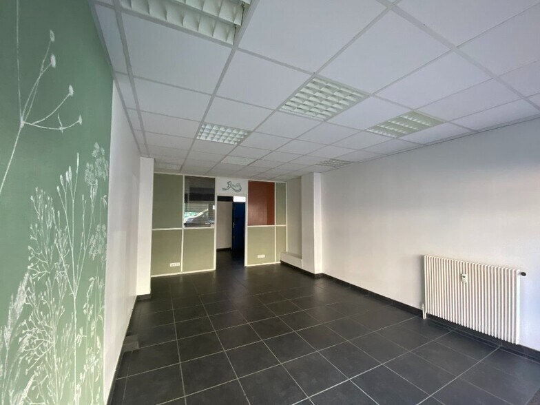 Retail in Chalon-sur-Saône for sale - Interior Photo - Image 1 of 6