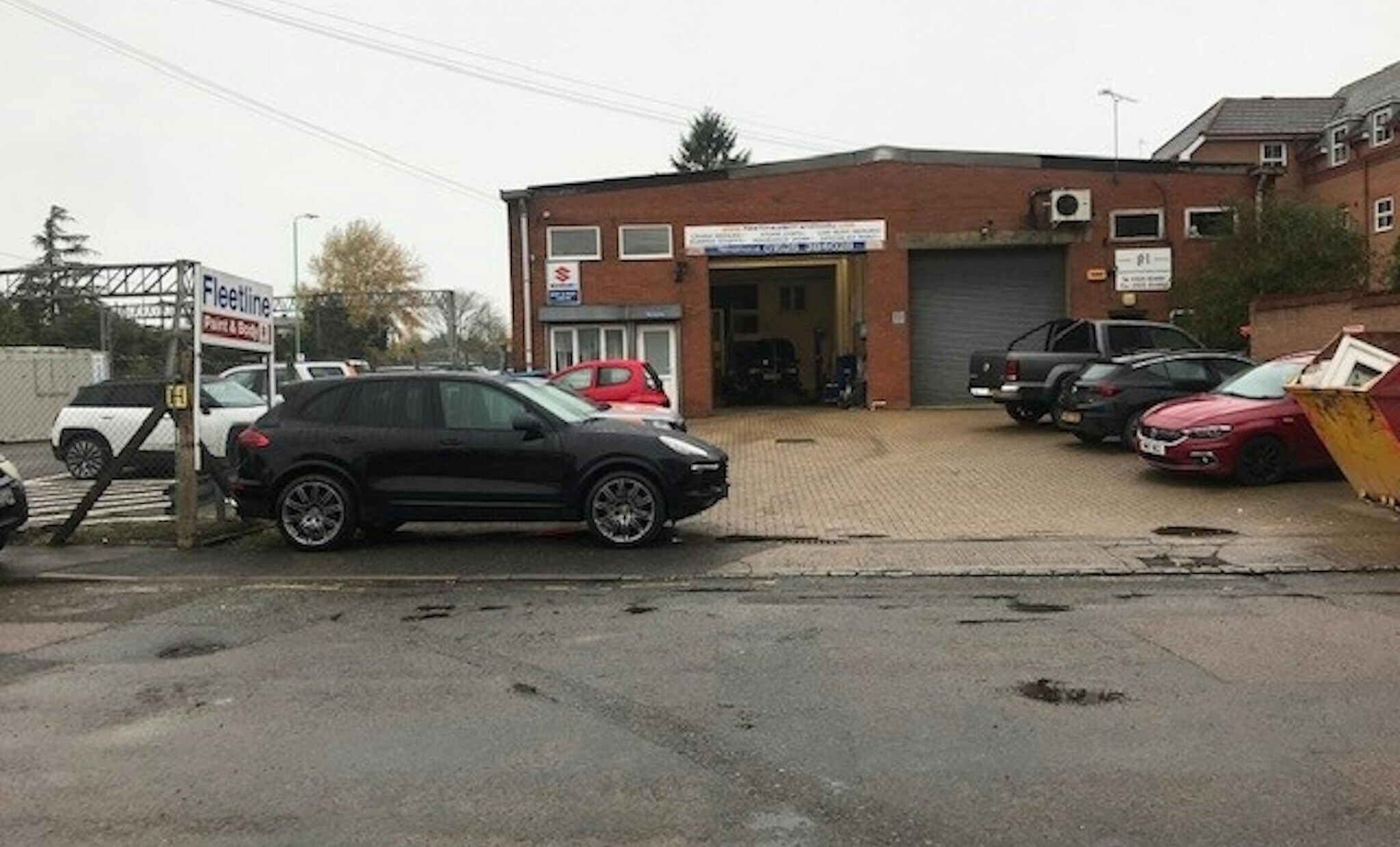 Old Rd, Leighton Buzzard for lease Primary Photo- Image 1 of 2