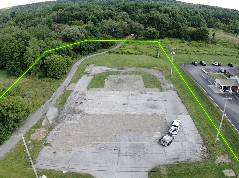 2357 Main St, Warsaw, NY à vendre - Photo du bâtiment - Image 2 de 6