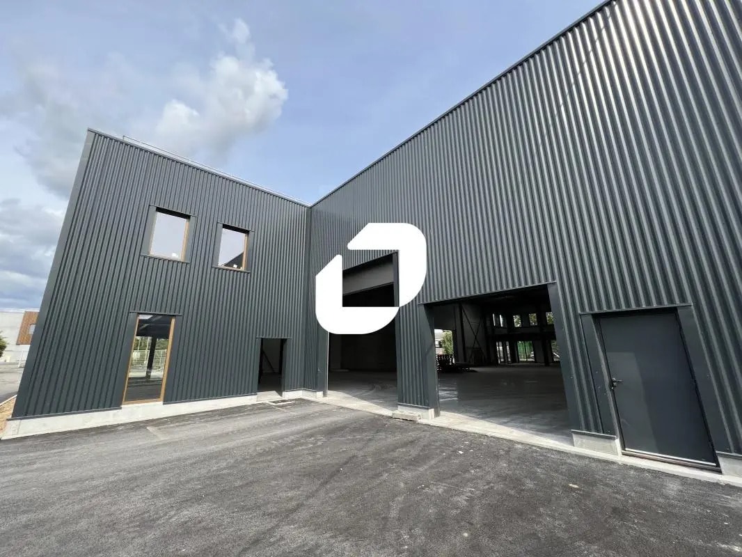 Flex in Seclin for lease Building Photo- Image 1 of 5