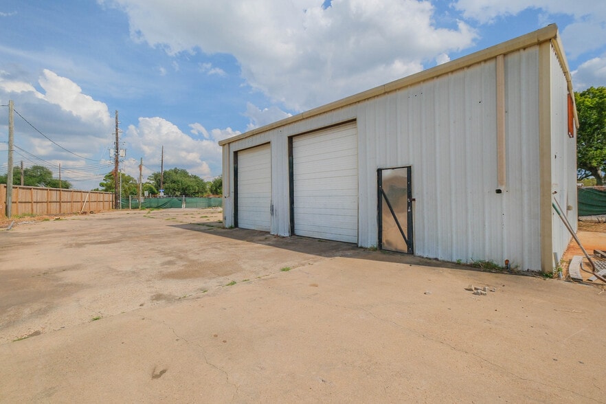 7830 Highway 90A, Sugar Land, TX for lease - Building Photo - Image 3 of 30