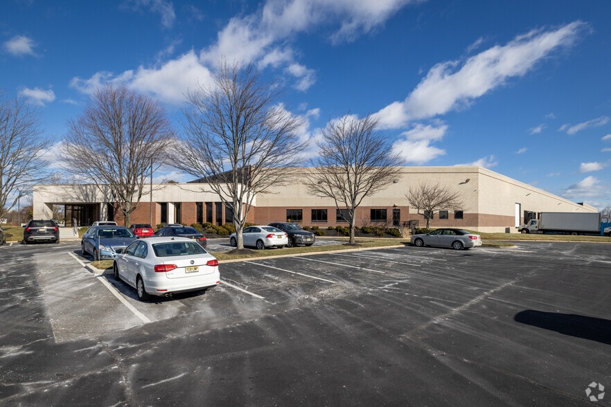 50-70 Clearview Rd, Edison, NJ for lease - Primary Photo - Image 1 of 6