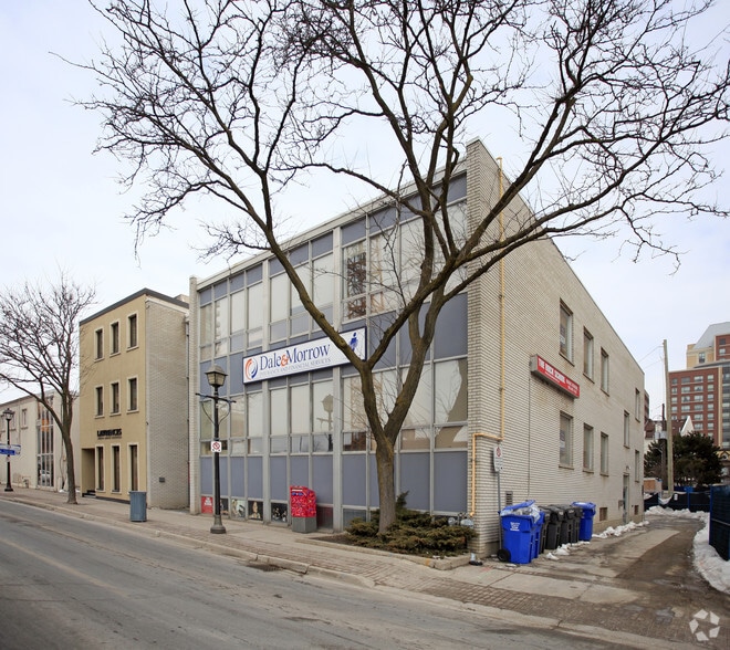 6 S George St, Brampton, ON à louer - Photo du bâtiment - Image 3 de 5