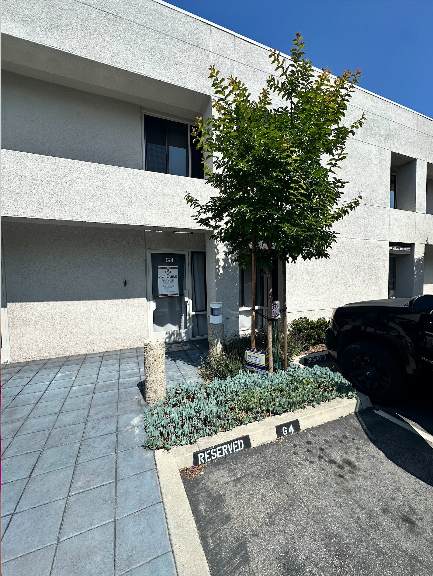 711 W 17th St, Costa Mesa, CA à vendre Photo du bâtiment- Image 1 de 8