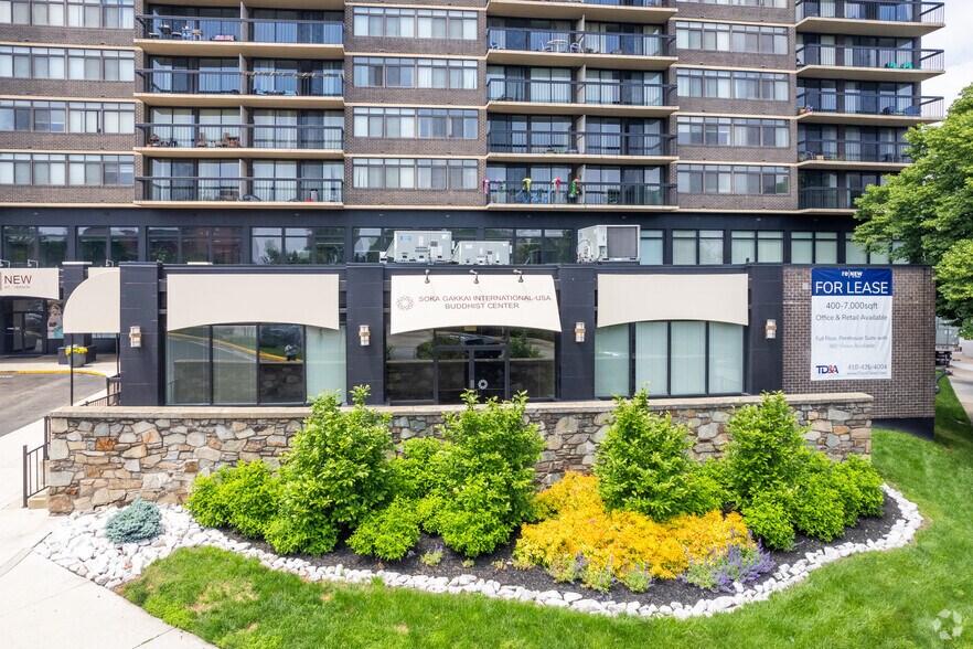 1111 Park Ave, Baltimore, MD à louer - Photo du bâtiment - Image 3 de 22