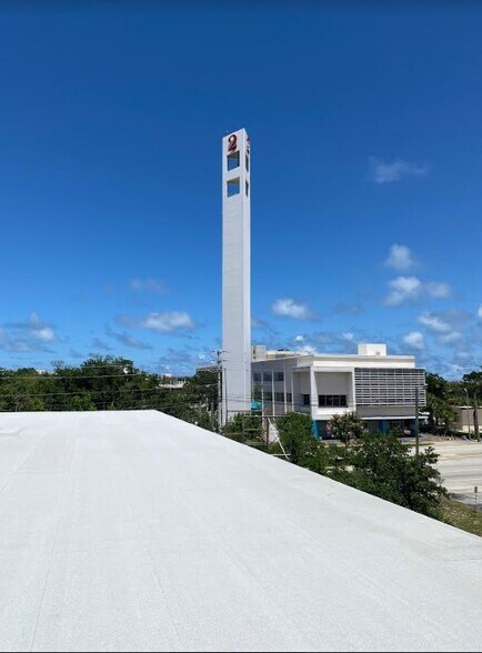 228 N Ridgewood Ave, Daytona Beach, FL à vendre - Photo du bâtiment - Image 3 de 19