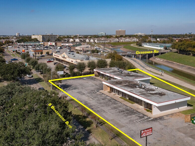 8520-8530 S Braeswood Blvd, Houston, TX à louer - Photo du bâtiment - Image 1 de 18