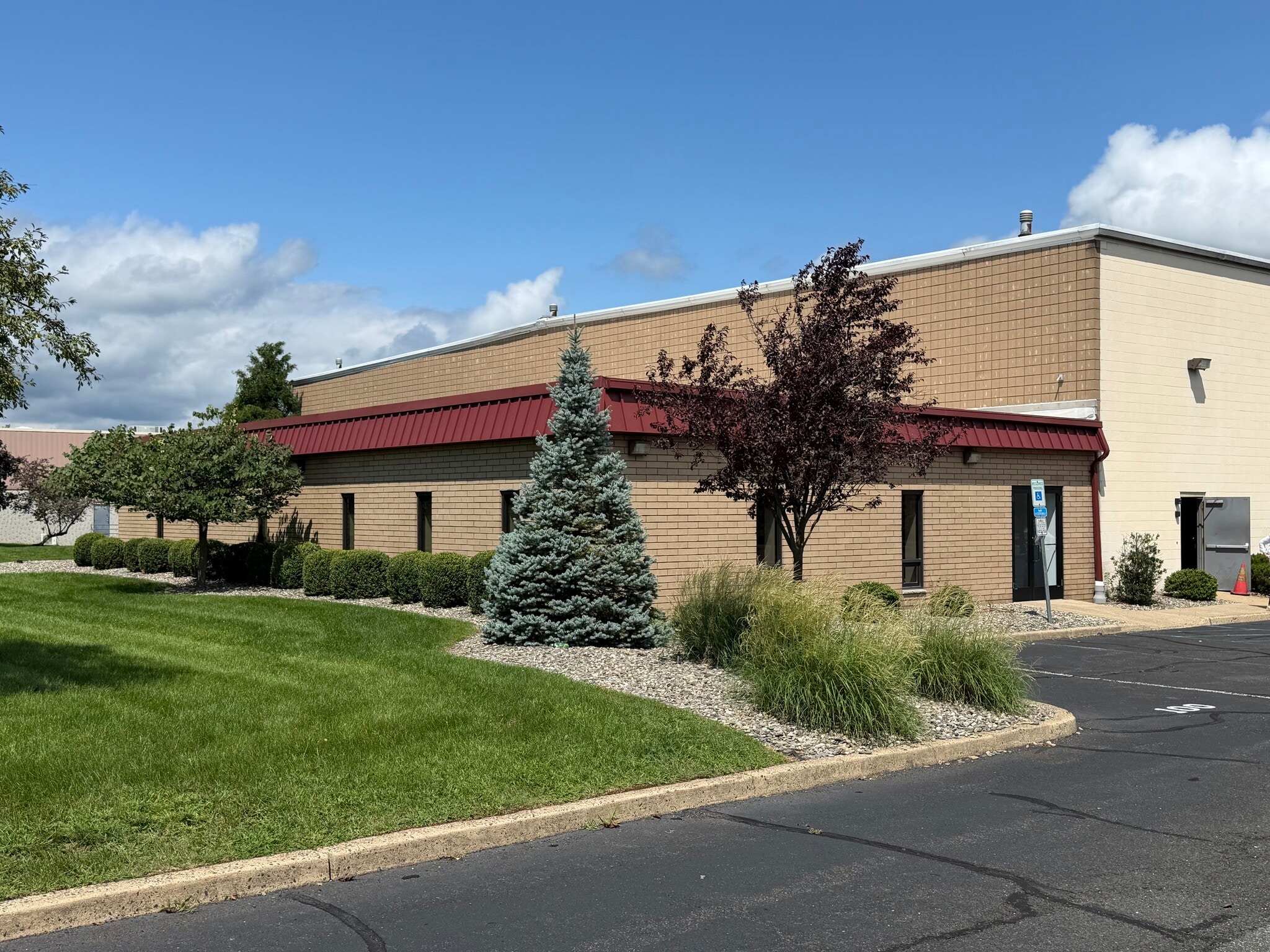171 Industrial Pky, Branchburg, NJ for lease Building Photo- Image 1 of 20