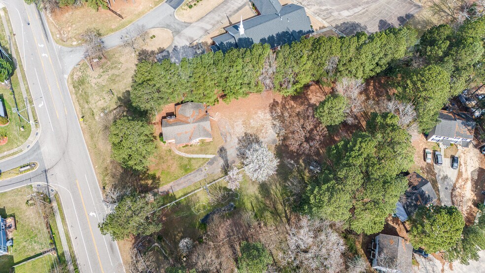 3009 Sanderford Rd, Raleigh, NC à vendre - Photo du bâtiment - Image 3 de 7