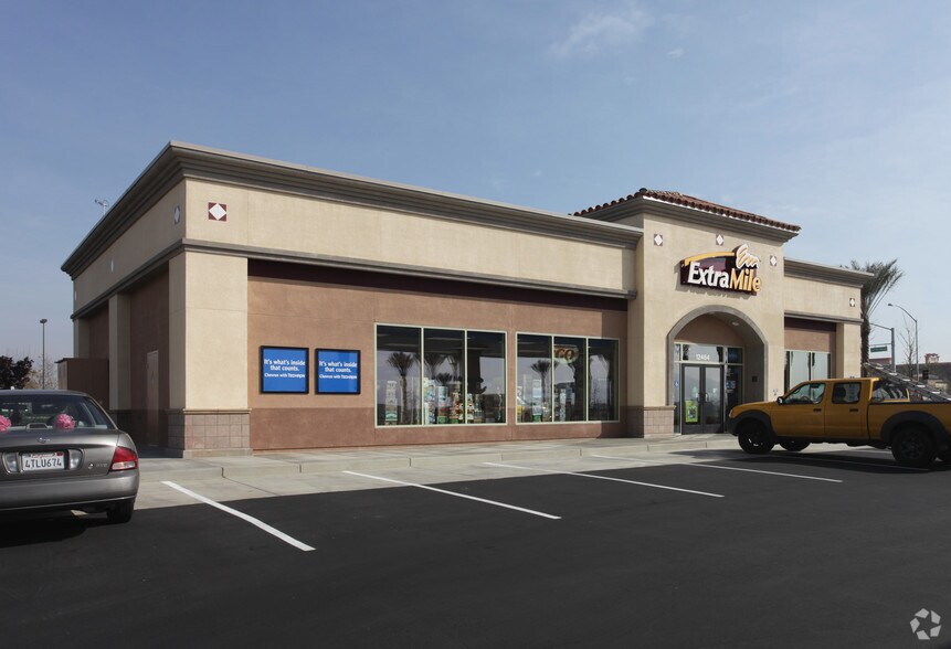 12464 Limonite Ave, Eastvale, CA à vendre - Photo du bâtiment - Image 3 de 4