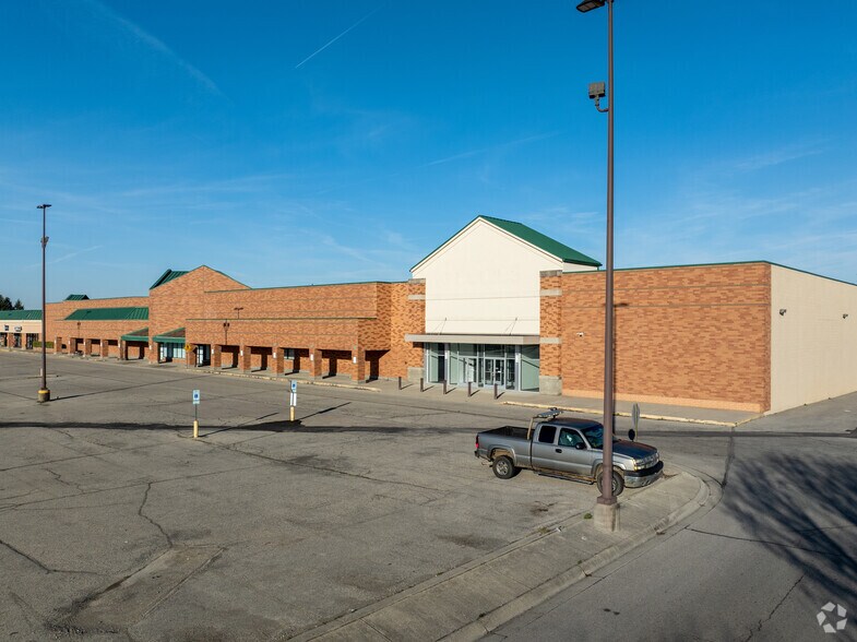 1235 Columbus Ave, Lebanon, OH à louer - Photo du bâtiment - Image 1 de 5