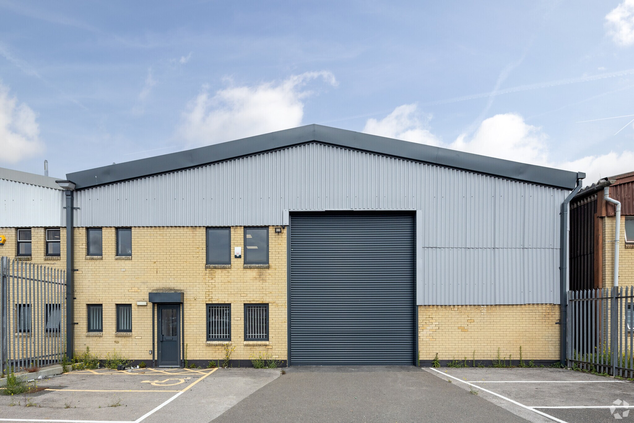 Redburn Industrial Estate, Enfield for lease Building Photo- Image 1 of 9