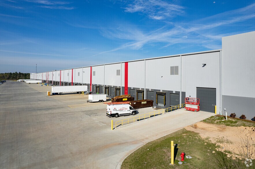 1338 Interstate Centre Blvd, Ellabell, GA à louer - Photo du bâtiment - Image 2 de 7