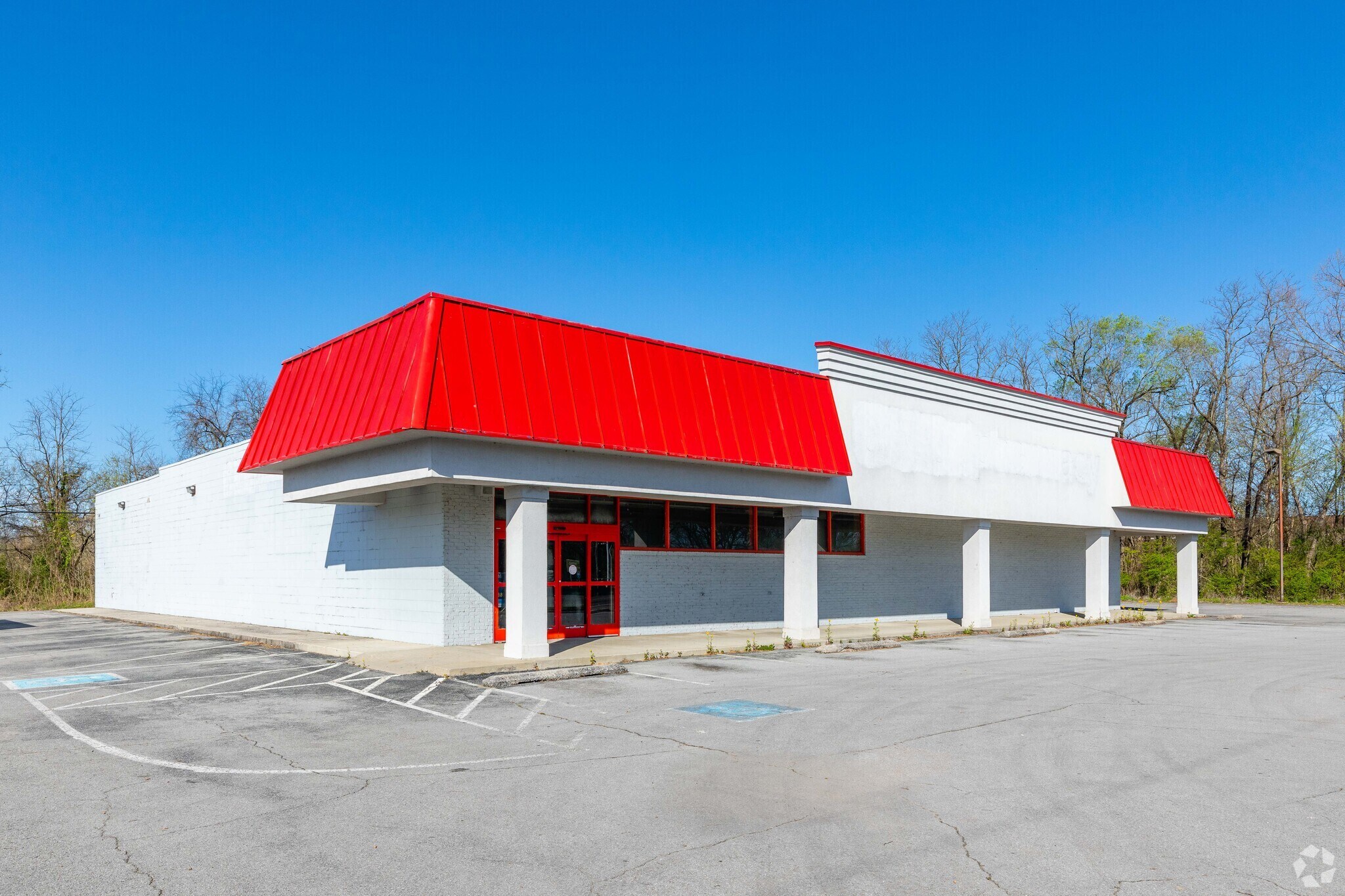 1107 Huntsville Hwy, Fayetteville, TN à louer Photo principale- Image 1 de 39