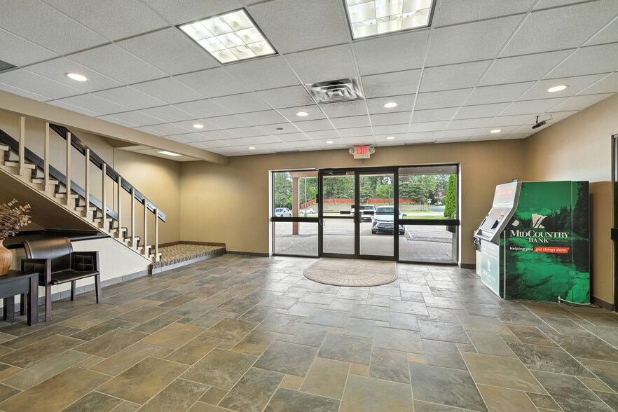 1310 E Highway 96, White Bear Lake, MN for sale - Lobby - Image 3 of 9