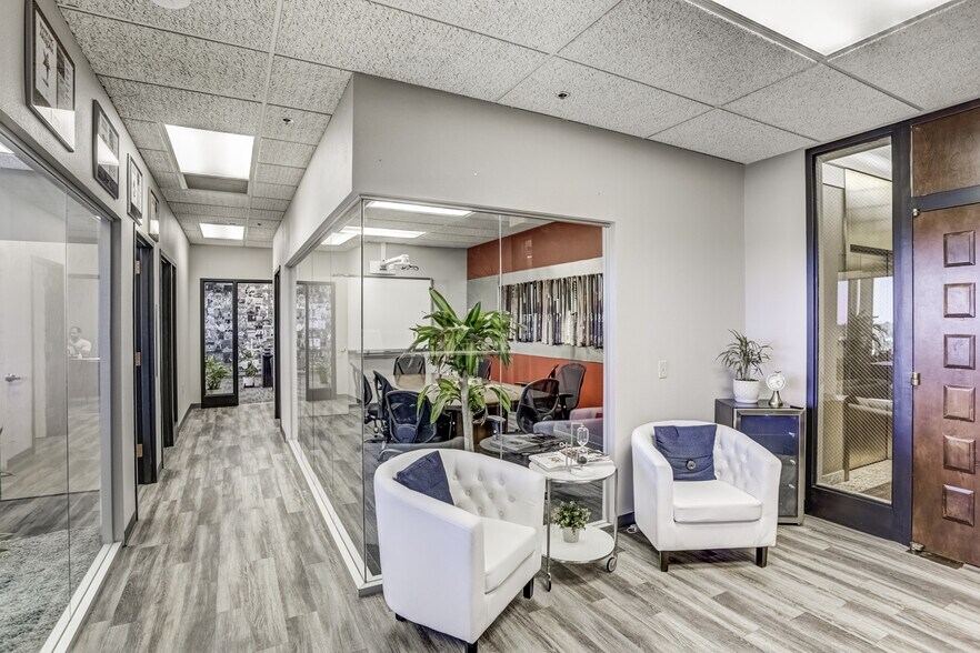 4500 S Lakeshore Dr, Tempe, AZ à louer - Photo intérieure - Image 2 de 4