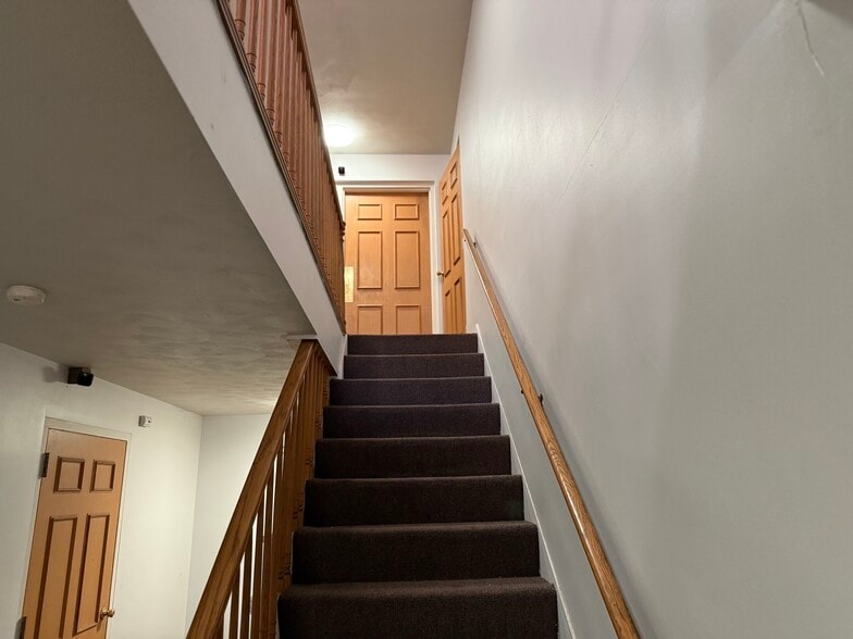 3303 Riverside Dr, Dayton, OH à vendre - Photo du bâtiment - Image 3 de 25