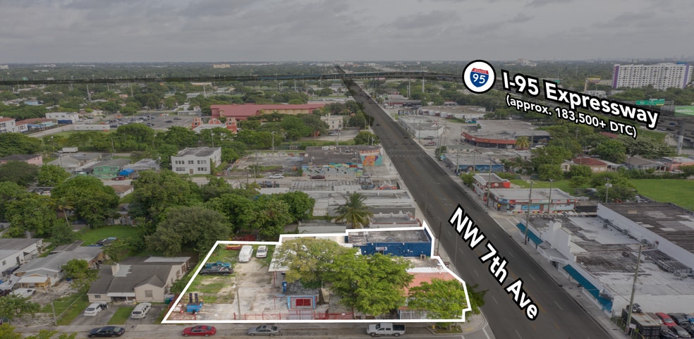 3010 NW 7th Ave, Miami, FL for lease - Building Photo - Image 2 of 6