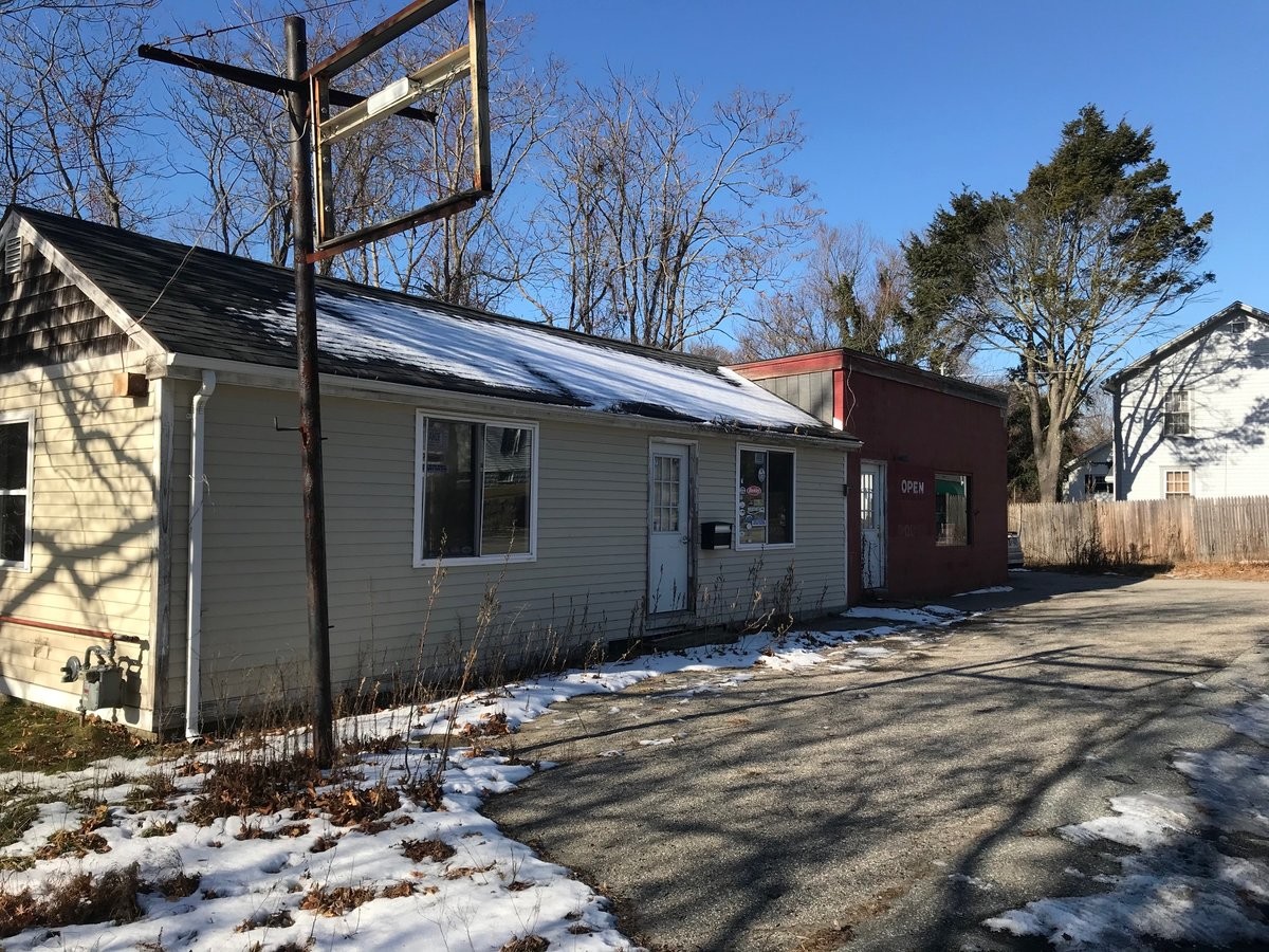 1257 Greenwich Ave, Warwick, RI for sale Primary Photo- Image 1 of 1