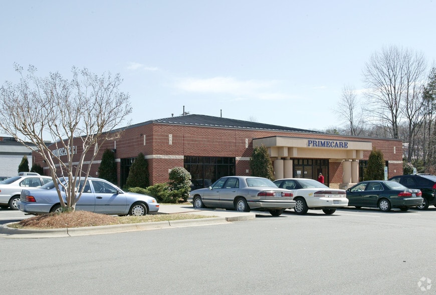 7811 North Point Blvd, Winston-Salem, NC for lease - Building Photo - Image 2 of 5