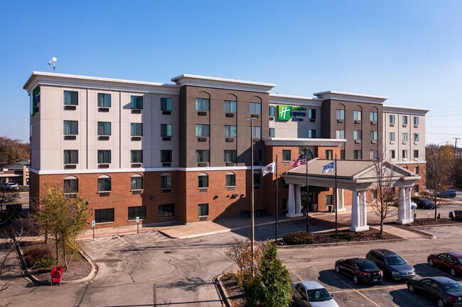 More details for 200 S Mannheim Rd, Hillside, IL - Hospitality for Sale