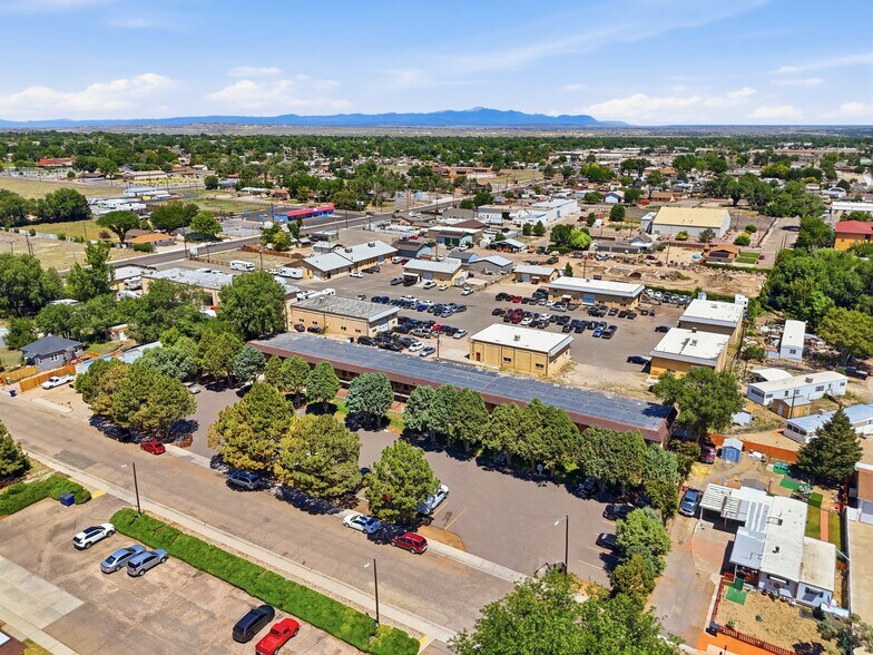 2625 Himes Ave, Pueblo, CO à vendre - Photo du bâtiment - Image 2 de 7