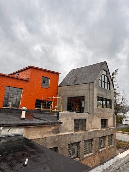 1032-1038 12th Ave, Grafton, WI à louer - Photo du bâtiment - Image 2 de 42