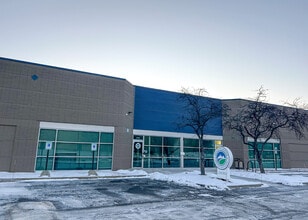 2328-2360 N 27th St, Milwaukee, WI à louer Photo du bâtiment- Image 1 de 30