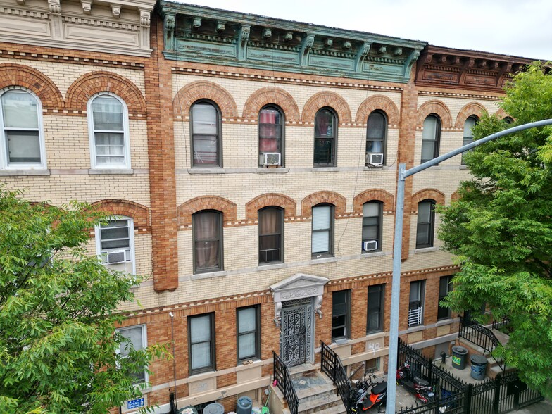 3215 48th St, Long Island City, NY for sale - Primary Photo - Image 1 of 1