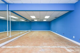 3115 NW 10th Ter, Oakland Park, FL for lease Interior Photo- Image 1 of 7