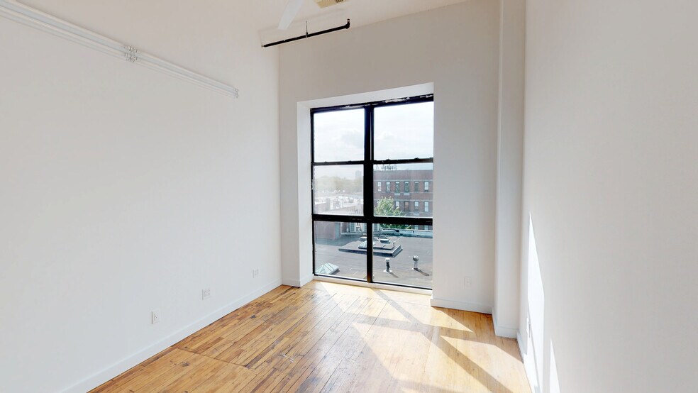 649 Morgan Ave, Brooklyn, NY à louer - Photo intérieure - Image 3 de 9