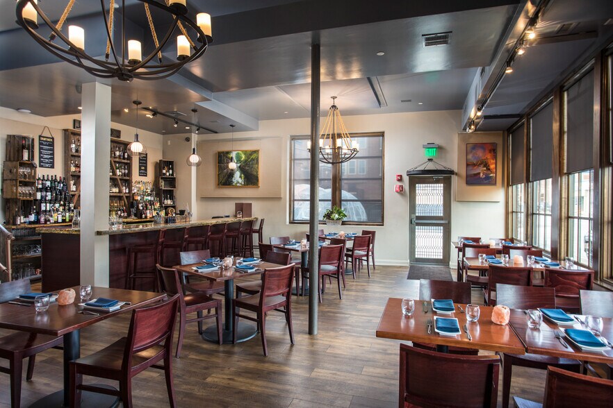 50 Water St, Worcester, MA à vendre - Photo du bâtiment - Image 2 de 47