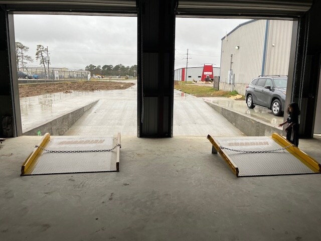 4895 Stone Oak Dr, Beaumont, TX à vendre - Photo du bâtiment - Image 2 de 4