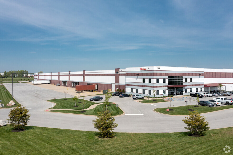 301 Logistics Ave, Jeffersonville, IN for sale - Primary Photo - Image 1 of 1