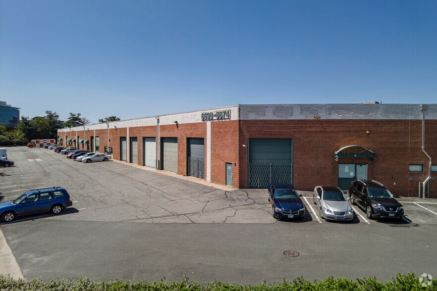 6674-6698 Fleet Dr, Alexandria, VA for lease - Building Photo - Image 2 of 6
