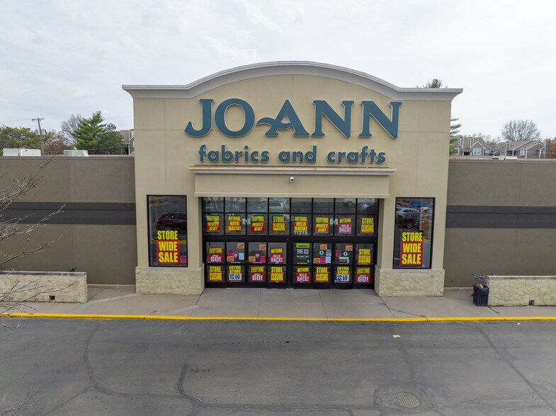 11215-11225 Shawnee Mission Pky, Shawnee, KS à louer - Photo du bâtiment - Image 3 de 5