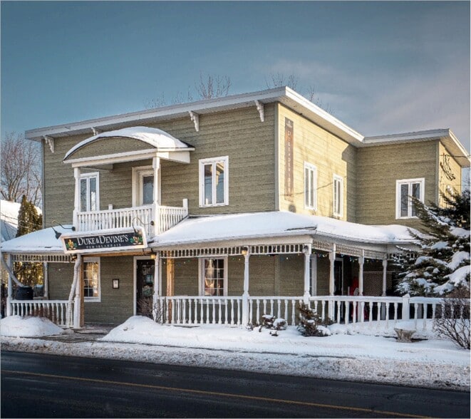 429 Av Saint-Charles, Vaudreuil-dorion, QC for sale - Primary Photo - Image 1 of 1