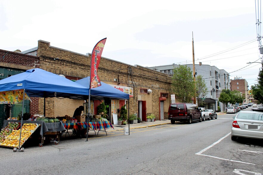 201-203 43rd St, Union City, NJ à vendre - Photo du bâtiment - Image 3 de 8