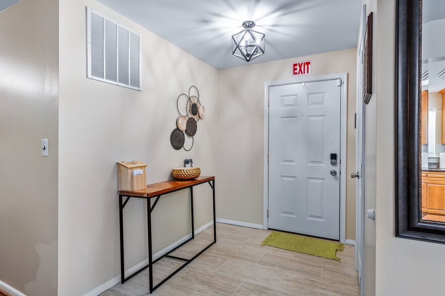 208 Prenton St, Upper Marlboro, MD for sale - Building Photo - Image 2 of 19