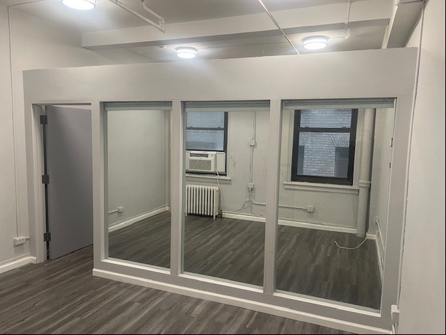 37 W 39th St, New York, NY for lease Interior Photo- Image 1 of 2