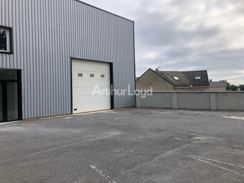 Bureau dans Reims à louer - Photo du bâtiment - Image 3 de 16