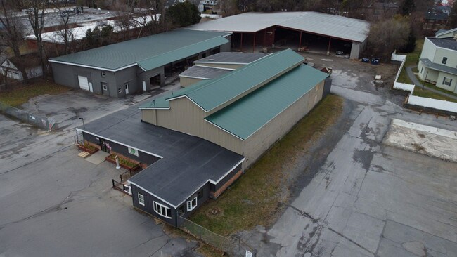 More details for 1870 Hamburg St, Schenectady, NY - Retail for Lease