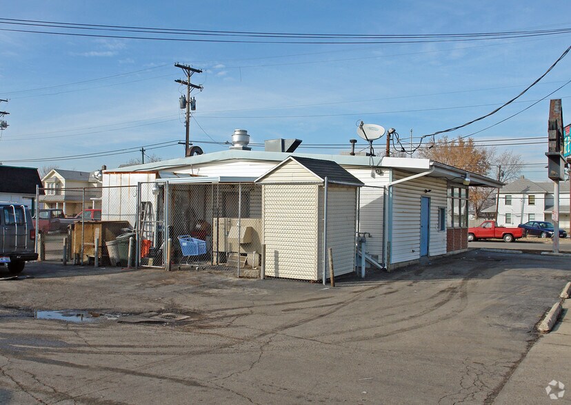 2424 E 3rd St, Dayton, OH à vendre - Photo du bâtiment - Image 2 de 2