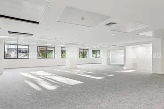 27-33 Quai Alphonse Le Gallo, Boulogne-Billancourt for lease Interior Photo- Image 2 of 4