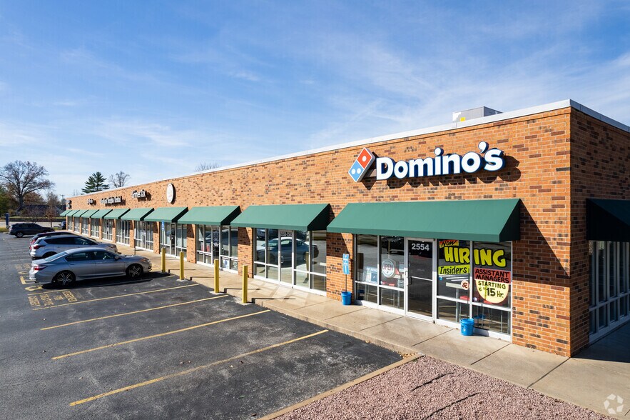 2554-2590 Gladiator Dr, Fenton, MO for lease - Building Photo - Image 2 of 12