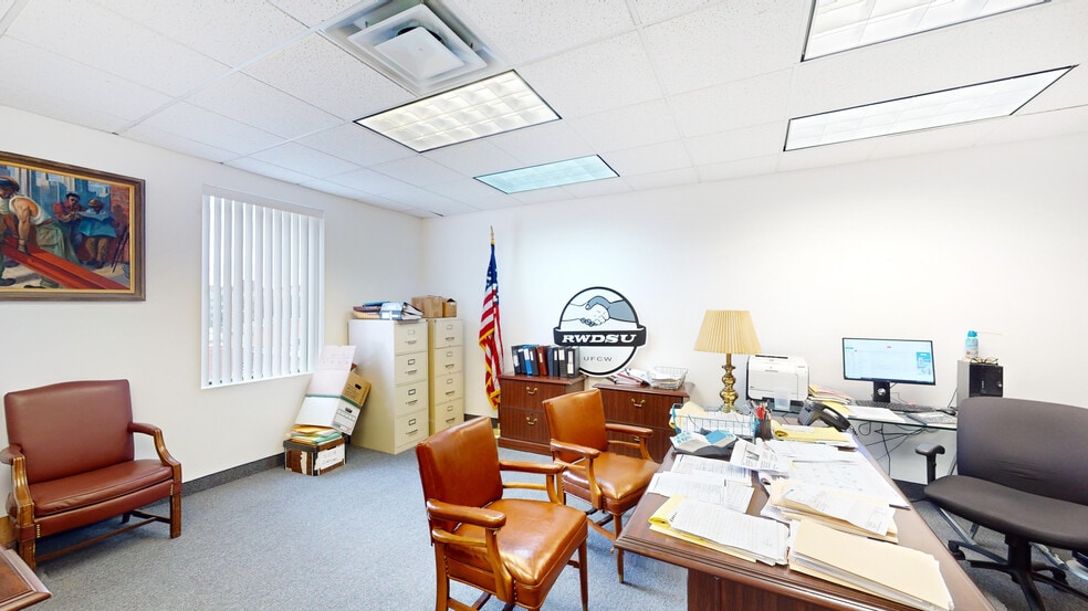 31-21 31st St, Long Island City, NY for lease - Interior Photo - Image 1 of 19