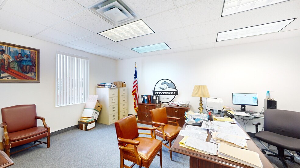 31-21 31st St, Long Island City, NY à louer - Photo intérieure - Image 1 de 19