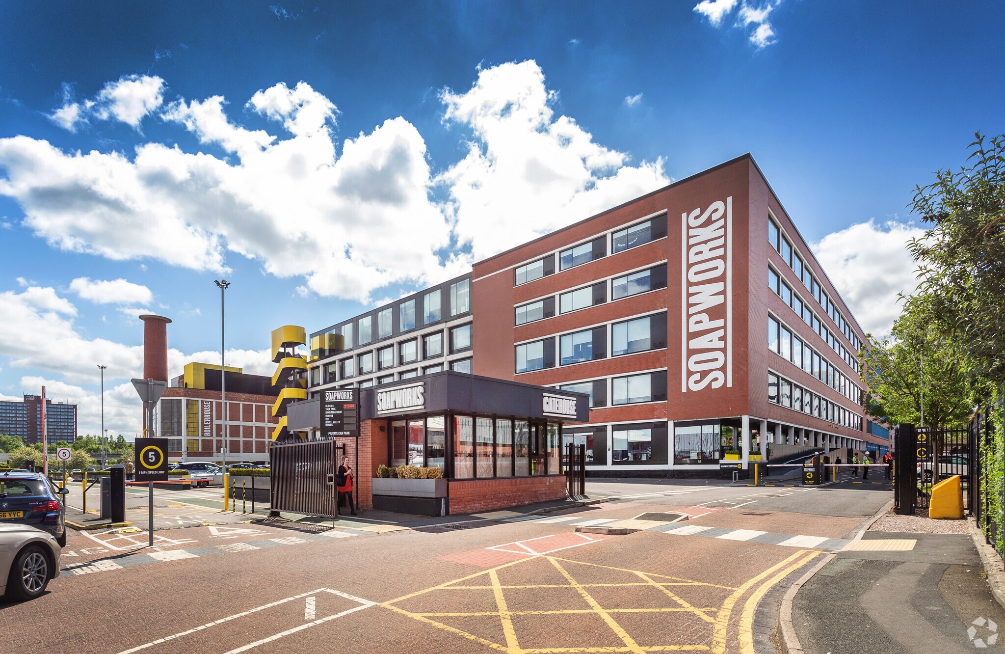 Colgate Ln, Salford for lease Primary Photo- Image 1 of 3