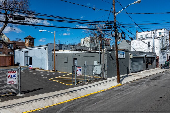 More details for 11 Brookdale Ave, Newark, NJ - Industrial for Lease