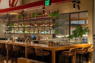 1518 Cahuenga Blvd, Los Angeles, CA à louer Photo intérieure- Image 2 de 11